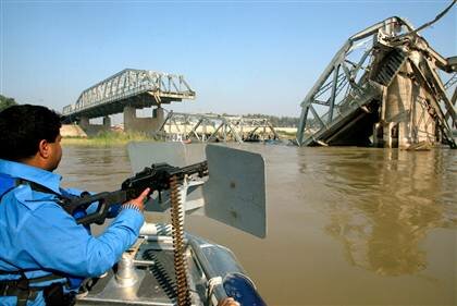 bridge blown baghdad